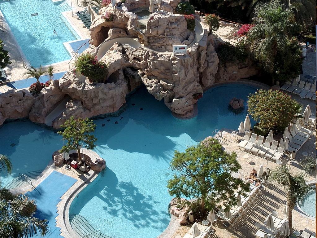 Dan Eilat Hotel Экстерьер фото The pool at the Mirage